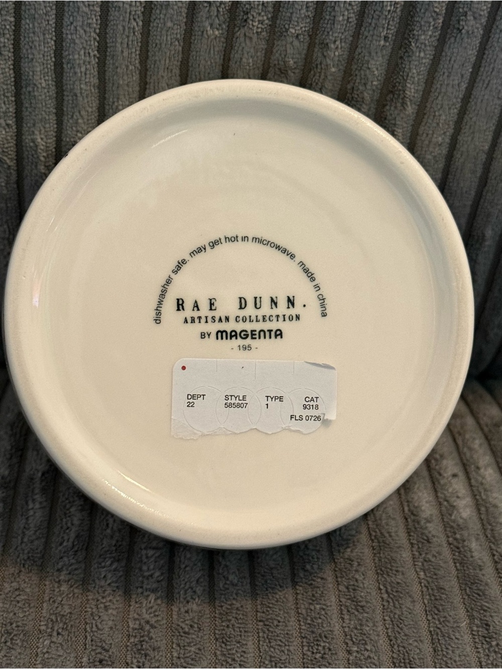 Rae Dunn White Ceramic Cat 🐈⬛ Bowl w/ Halloween Pattern ‘Trick Or Treat’ NWT - Picture 4 of 5